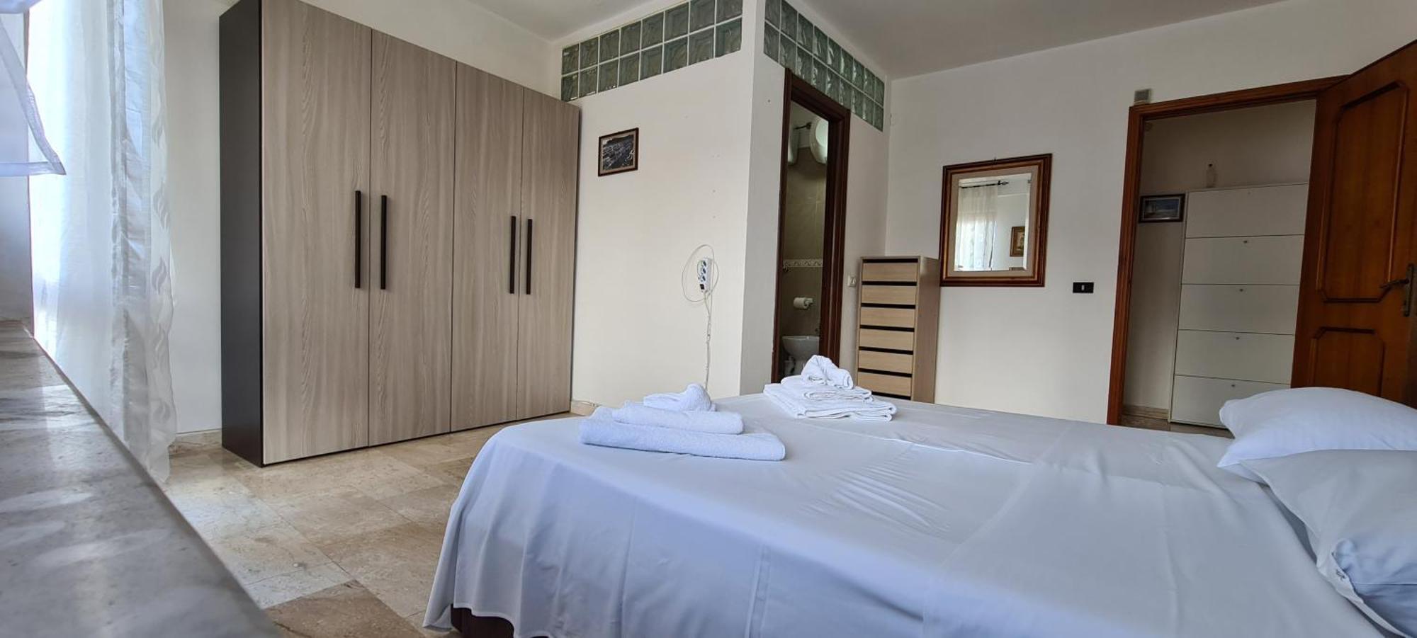 Em Holiday Apartment Quartu SantʼElena Eksteriør bilde