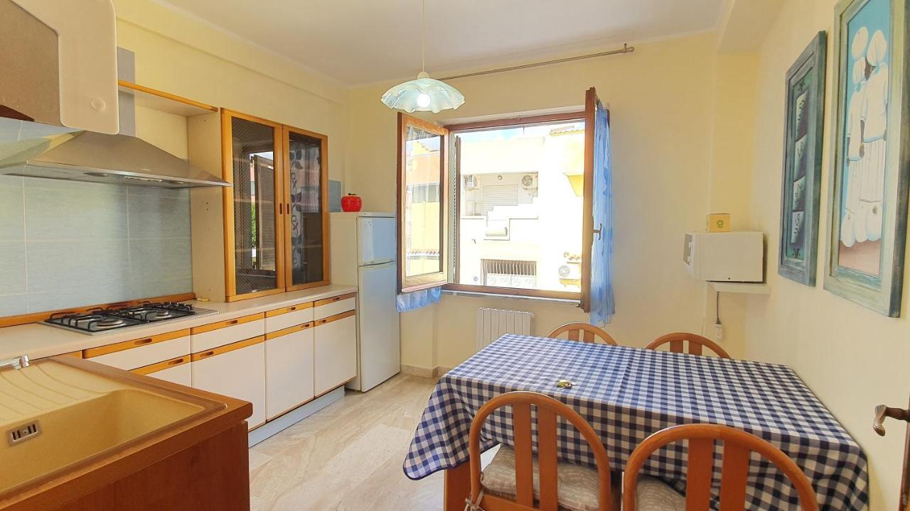 Em Holiday Apartment Quartu SantʼElena Eksteriør bilde