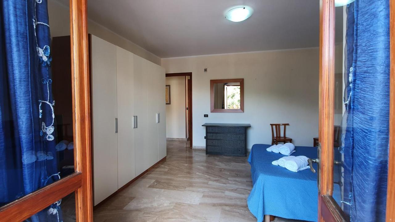 Em Holiday Apartment Quartu SantʼElena Eksteriør bilde