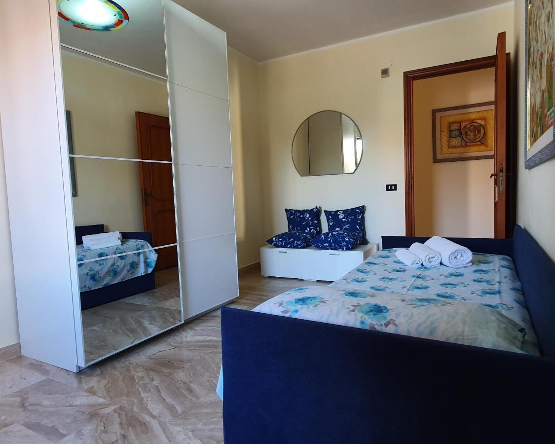 Em Holiday Apartment Quartu SantʼElena Eksteriør bilde